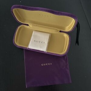 NEW AUTHENTIC GUCCI eyeglasses case. Purple velvet case, satin bag,glasses cloth